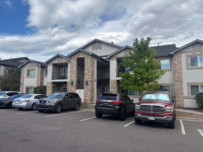 Photo - Updated end unit condo for rent available now - 3bd 2 bath Unit 26
