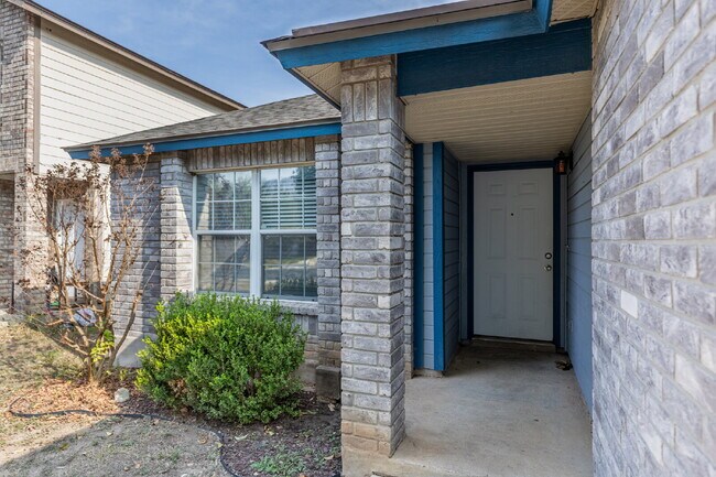 Photo - 2518 Paddle Creek