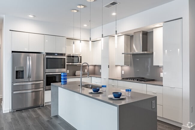 2BR, 2BA - 1700SF (La Lux 2030)