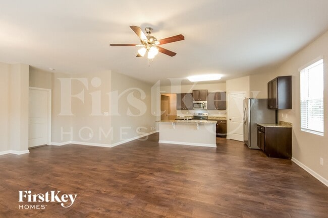 Photo - 203 Hayes Park Dr