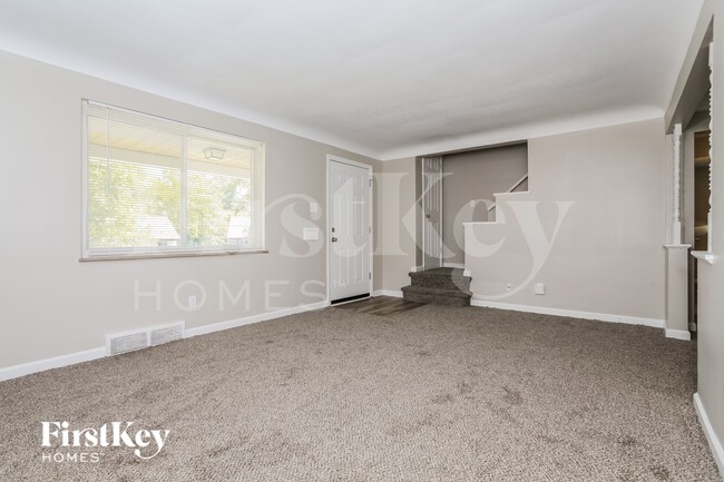 Photo - 1183 Toluca Ct