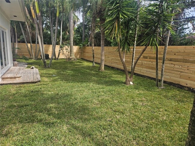 Photo - 1070 N Shore Dr