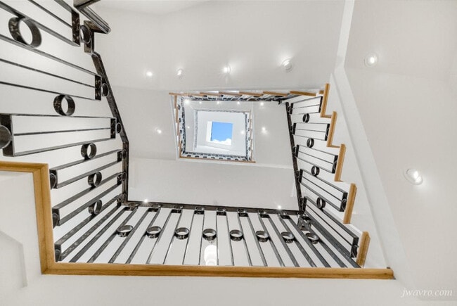 Photo - 19 Wilmot St