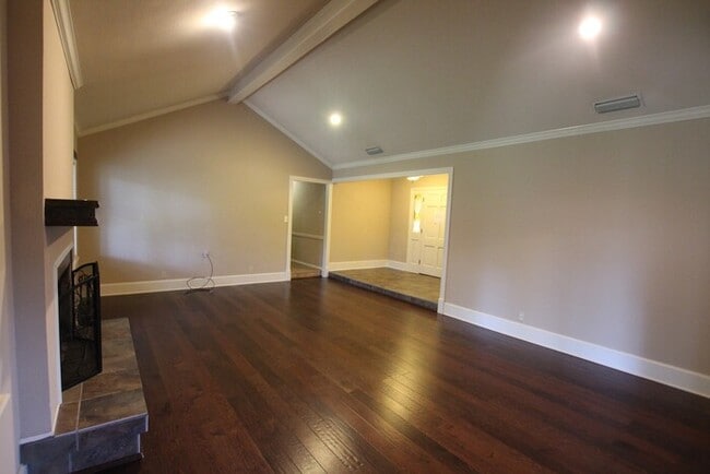 Photo - 3-bedroom, 2-bathroom gem!