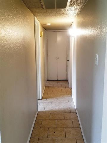 Photo - 1700 Justin Lyn St