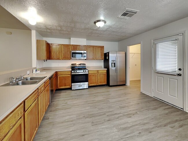 Photo - 931 Redcrest Springs Ct