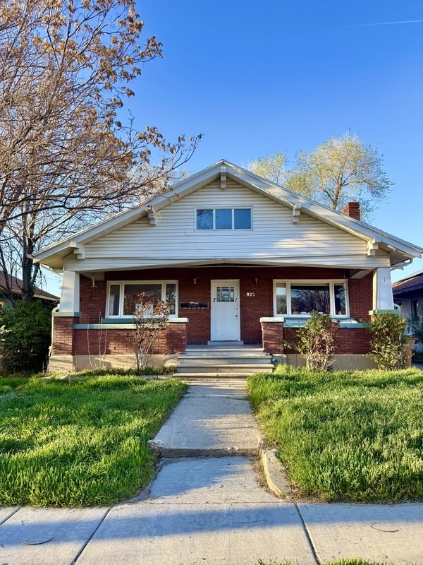 Building Photo - 925 Wilson Ave S