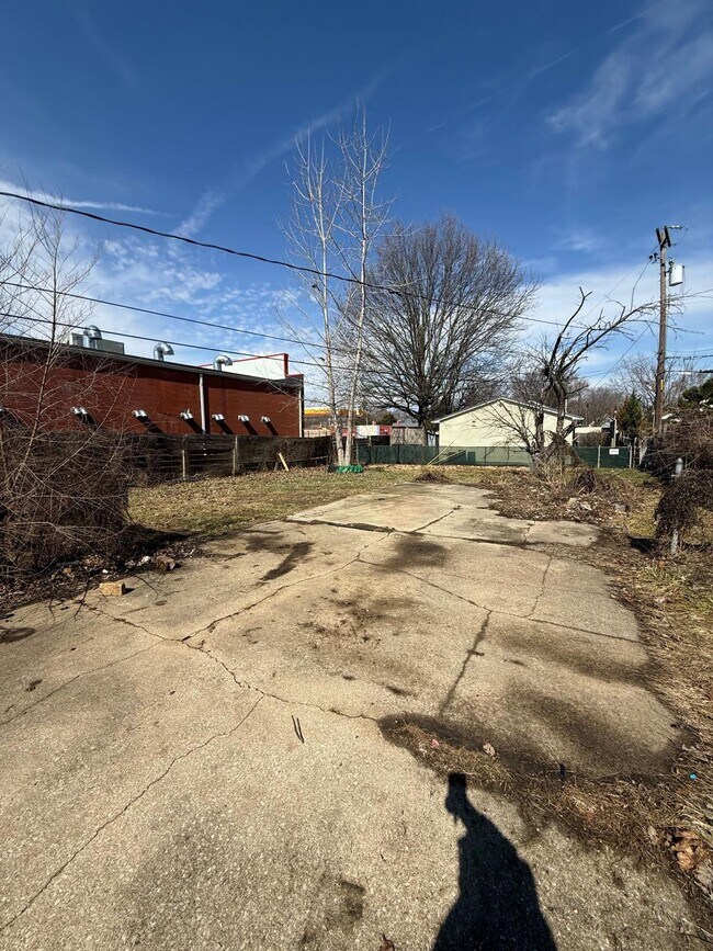 Photo - 1236 E Clay St