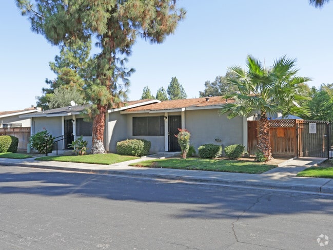 Helm Apartments For Rent In Clovis Ca Forrent Com