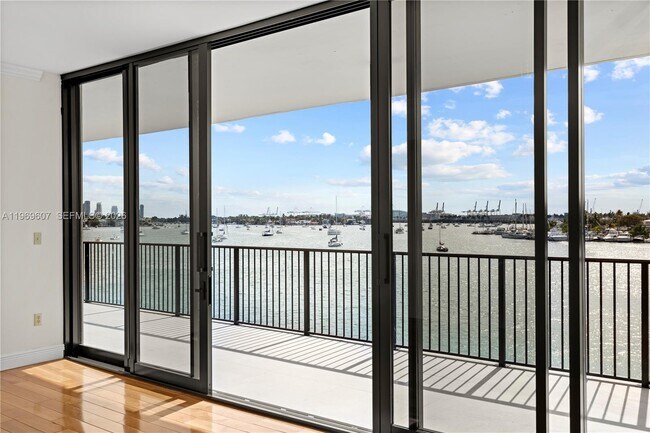 1000 Venetian Way Unit 301