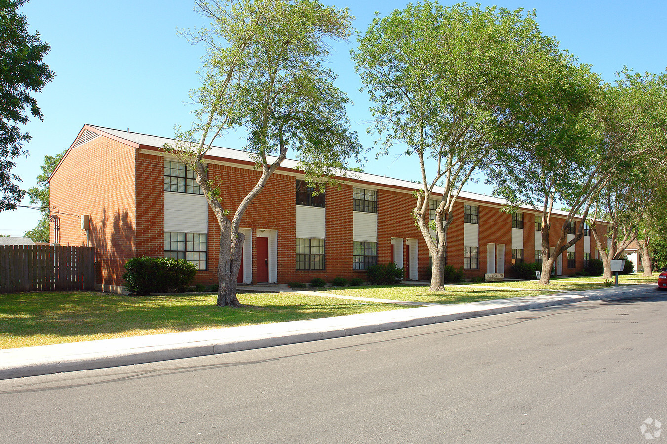 Carolina Apartments - Carolina Apartments