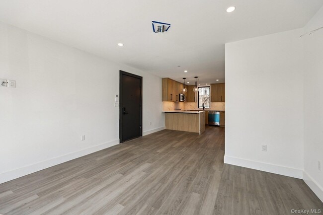 Photo - 325 Manville Rd Unit 102