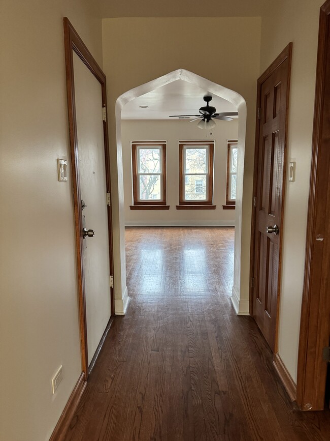 Photo - 6140 N Mozart St Unit 3