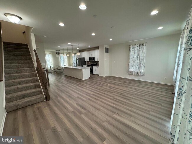 7807 Cherrel Brks Wy