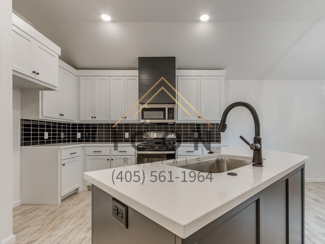 Photo - 5001 SE 86th St