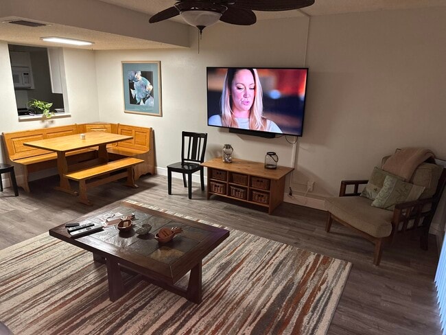 Photo - 7101 Ridgewood Ave Unit 209