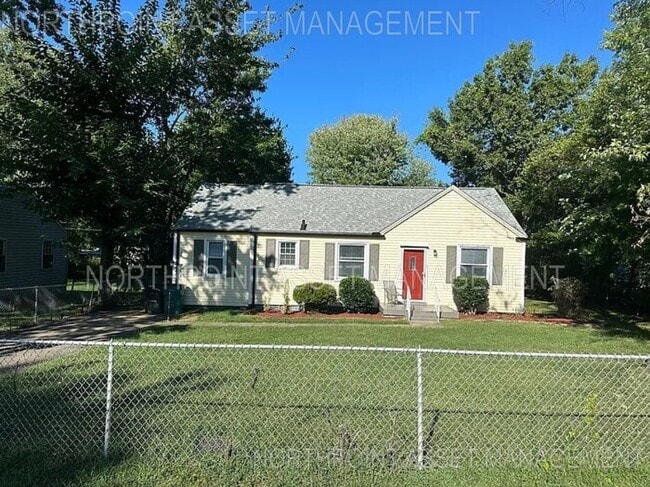 Building Photo - Charming 3-bedroom, 1-bath home with a spa...