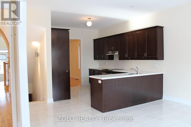 Photo - 207 Gardiner Dr