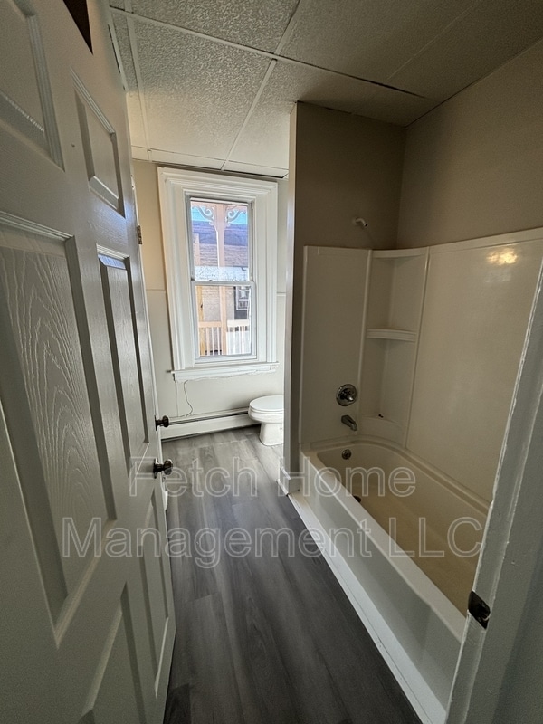 Photo - 818 Church St