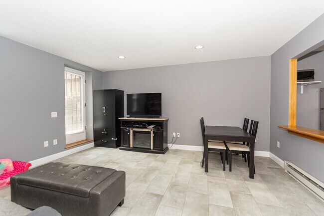 Photo - 78 W Concord St Unidad 78