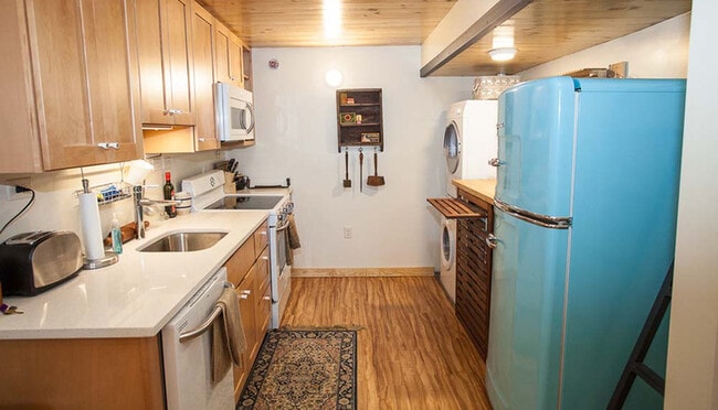 Photo - 80 W Water St Unit 206