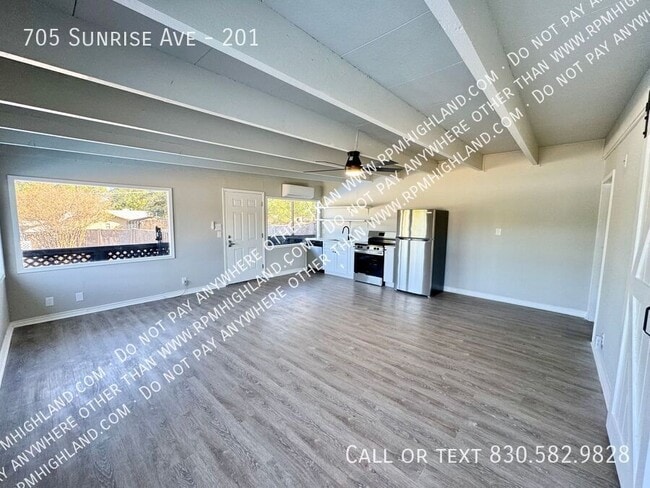 Photo - 705 Sunrise Ave Unidad 201