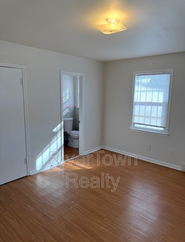 Photo - 3160 Standard Dr