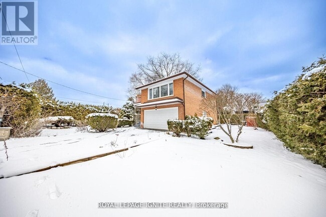 Photo - 83 Deep Dene Dr
