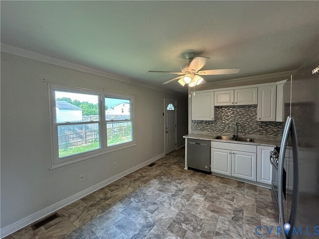 Photo - 5305 Stokes Ln