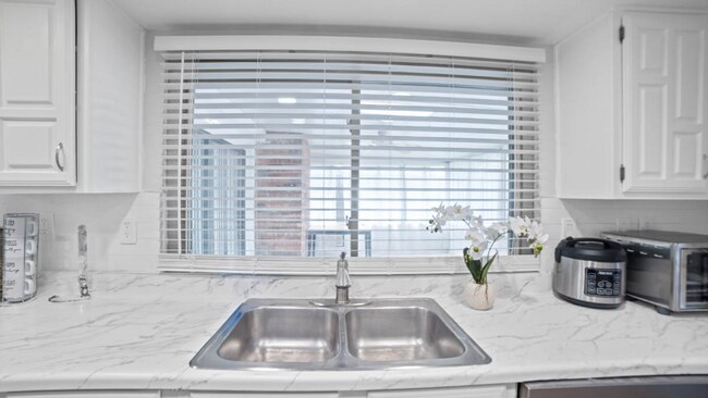 Photo - 3317 John Muir Ct