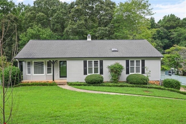 Building Photo - 410 Hickory Walk