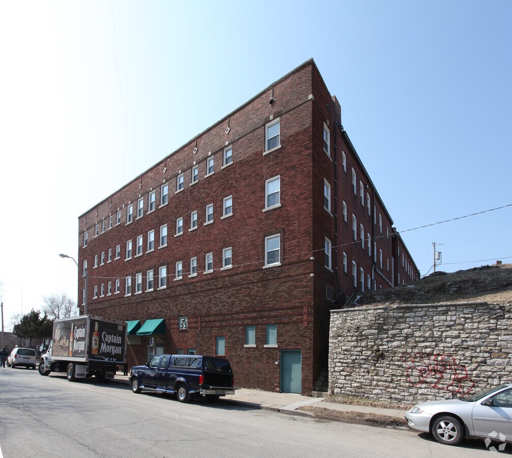 Photo - Nottingham Apartments