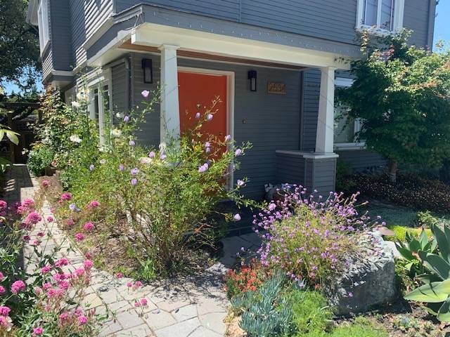 Photo - 2534 McGee Ave Apartment