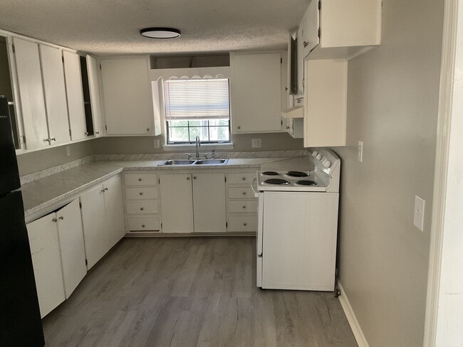 Photo - 116 Plaza Dr