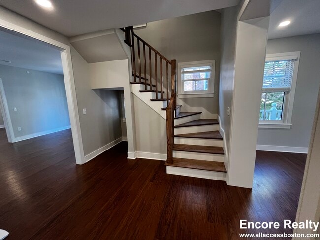 Photo - 39 Harvard Way Unit 1