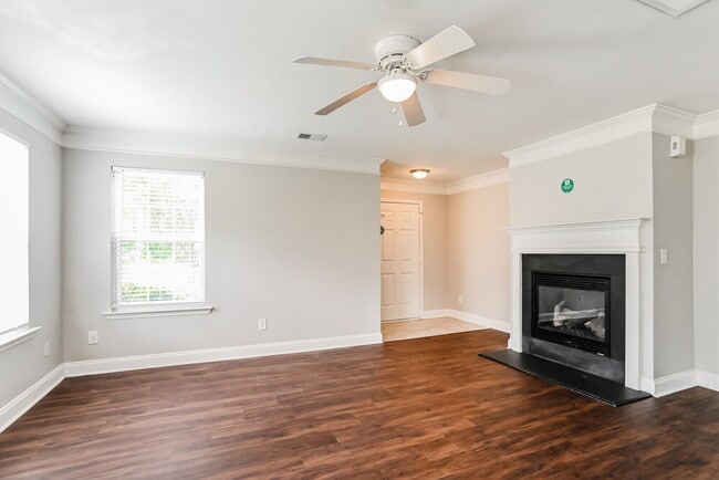 Photo - 4500 Red Hook Rd
