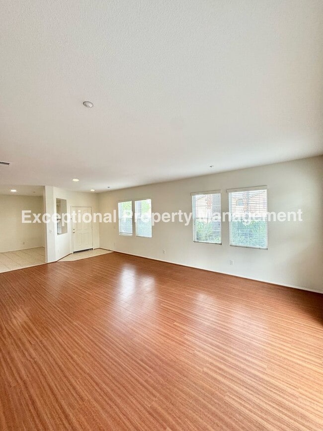 Photo - Ready to move in 3 bed 3 bath home