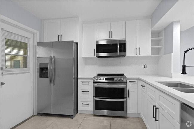 Building Photo - 4100 N 58th Ave Rental