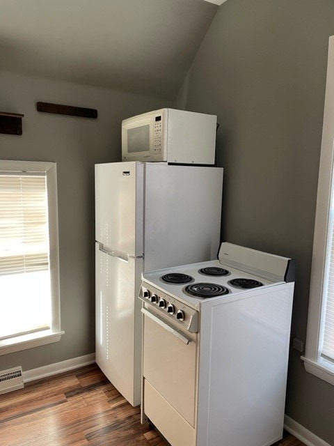 Photo - 233 W Locust St