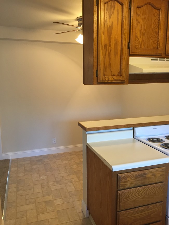 Photo - Tradewinds Apartments