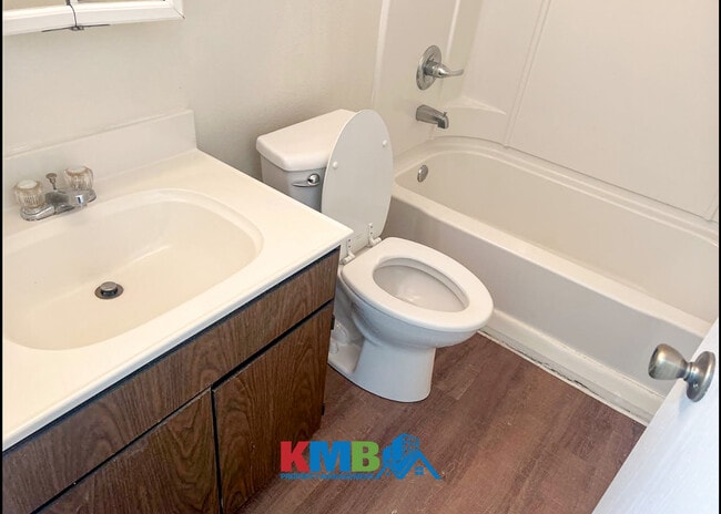 Photo - 736 Michael St Unit 15