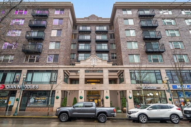 4710 University Way NE_0002 - Yugo Seattle Lothlorien