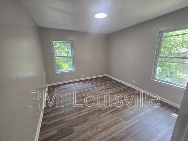 Photo - 150 N Jane St Unit 5
