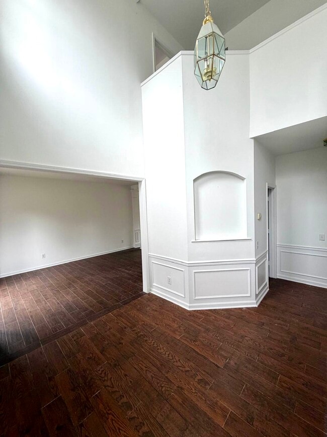 Photo - 6229 Bells Mill Dr