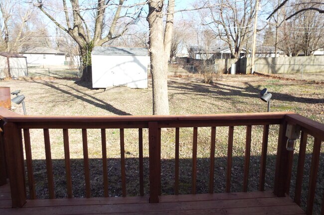 Photo - 308 N Sunshine St