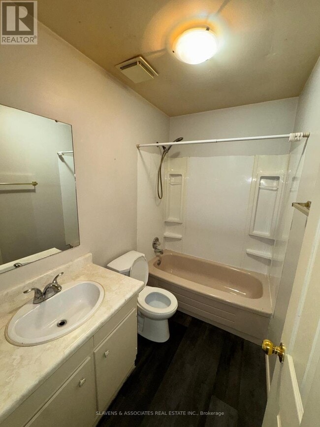 Photo - 45 King Ave E Unité 10