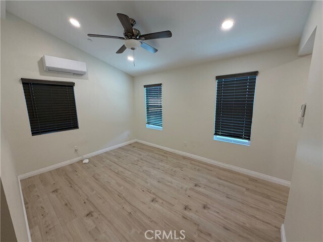 Photo - 11855 Nava St