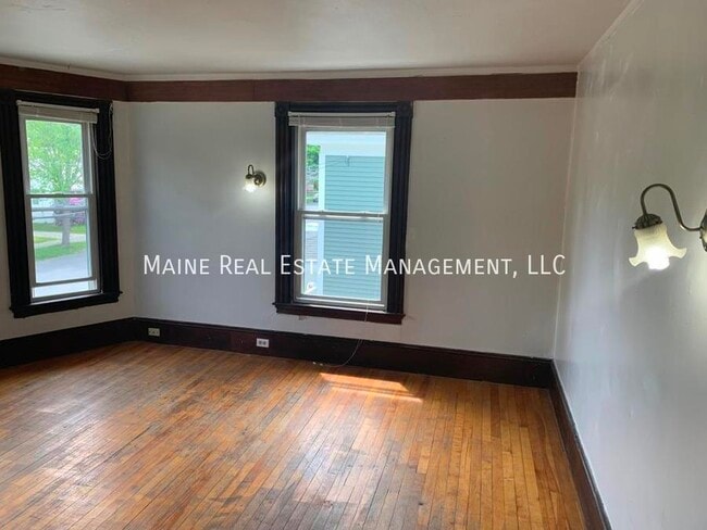 Photo - 204 Maple St Unidad 2