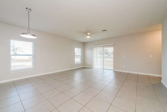Photo - 501 Elbridge Pl