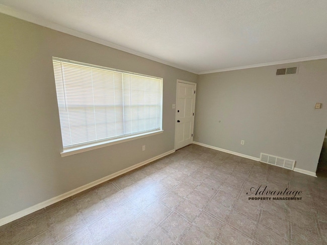 Photo - 3807 Masterson St